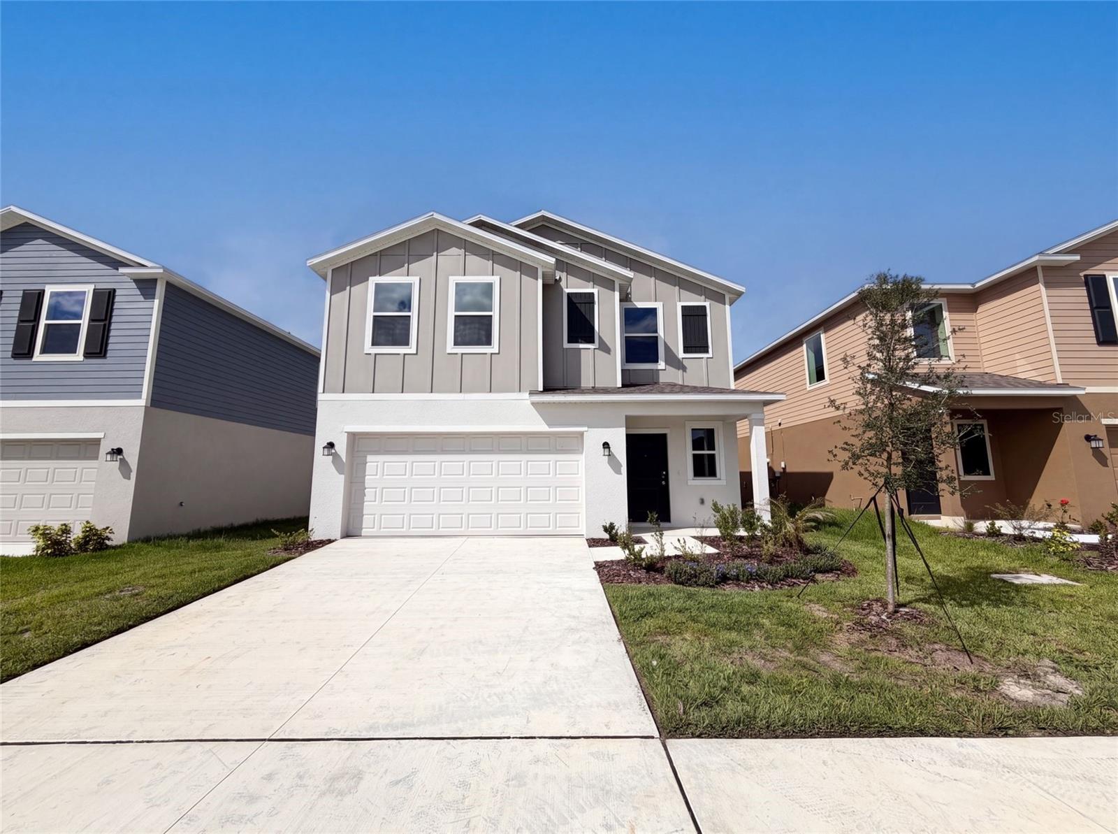 2142 Lasso Loop Property Photo 1