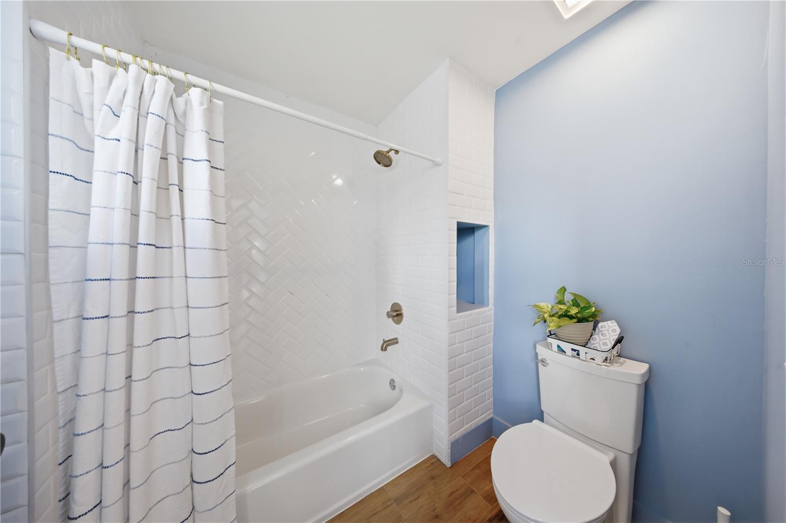 16930 Winter Rd Property Photo 36