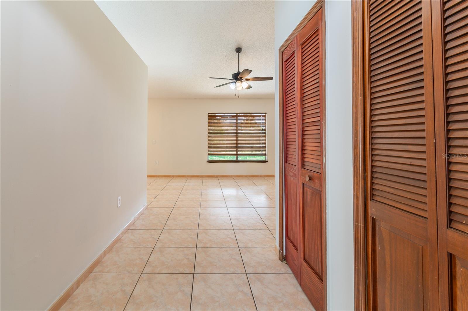 953 Wages Way Property Photo 3
