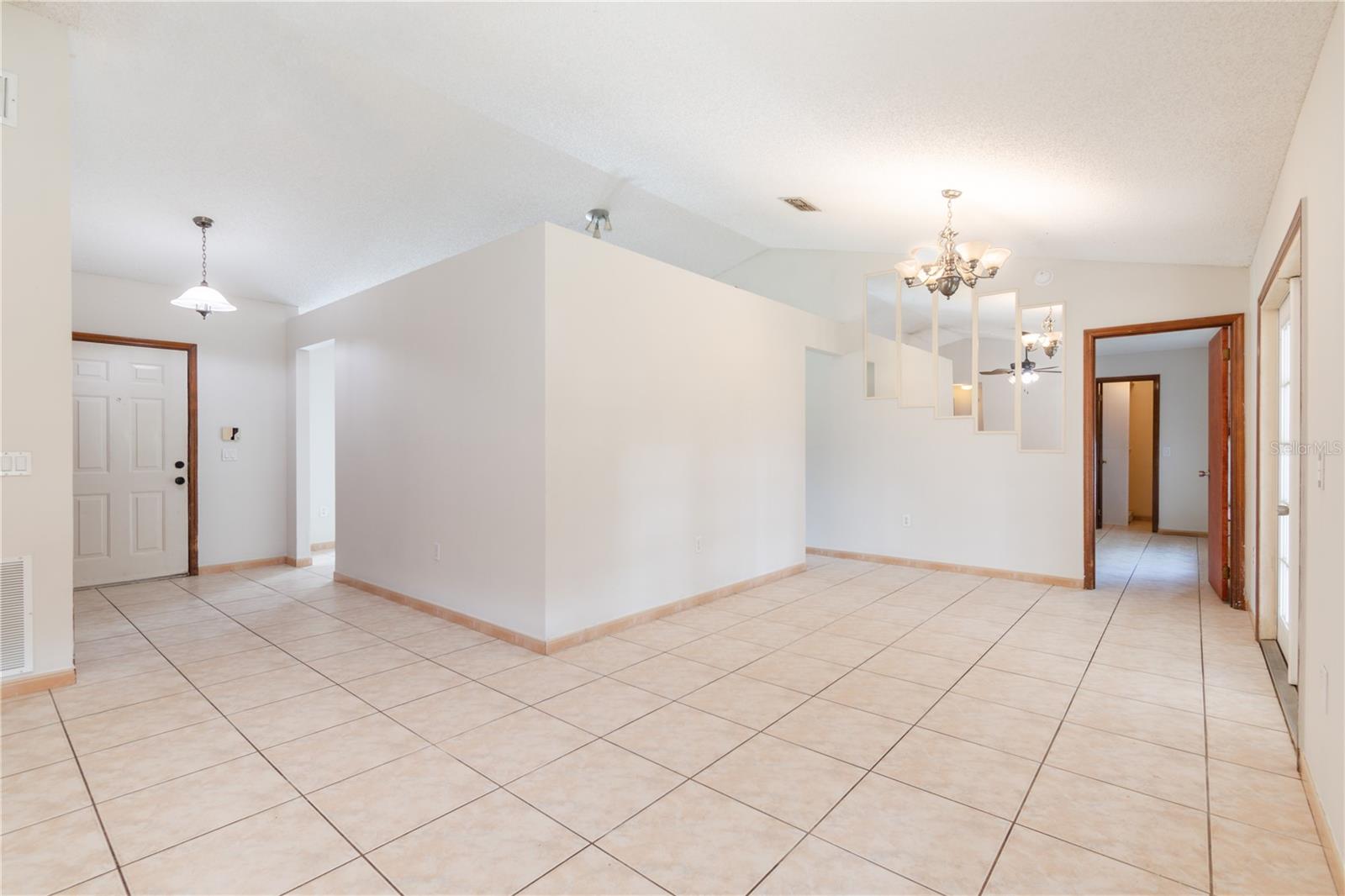 953 Wages Way Property Photo 5
