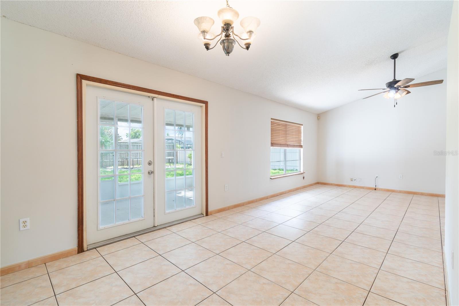953 Wages Way Property Photo 9