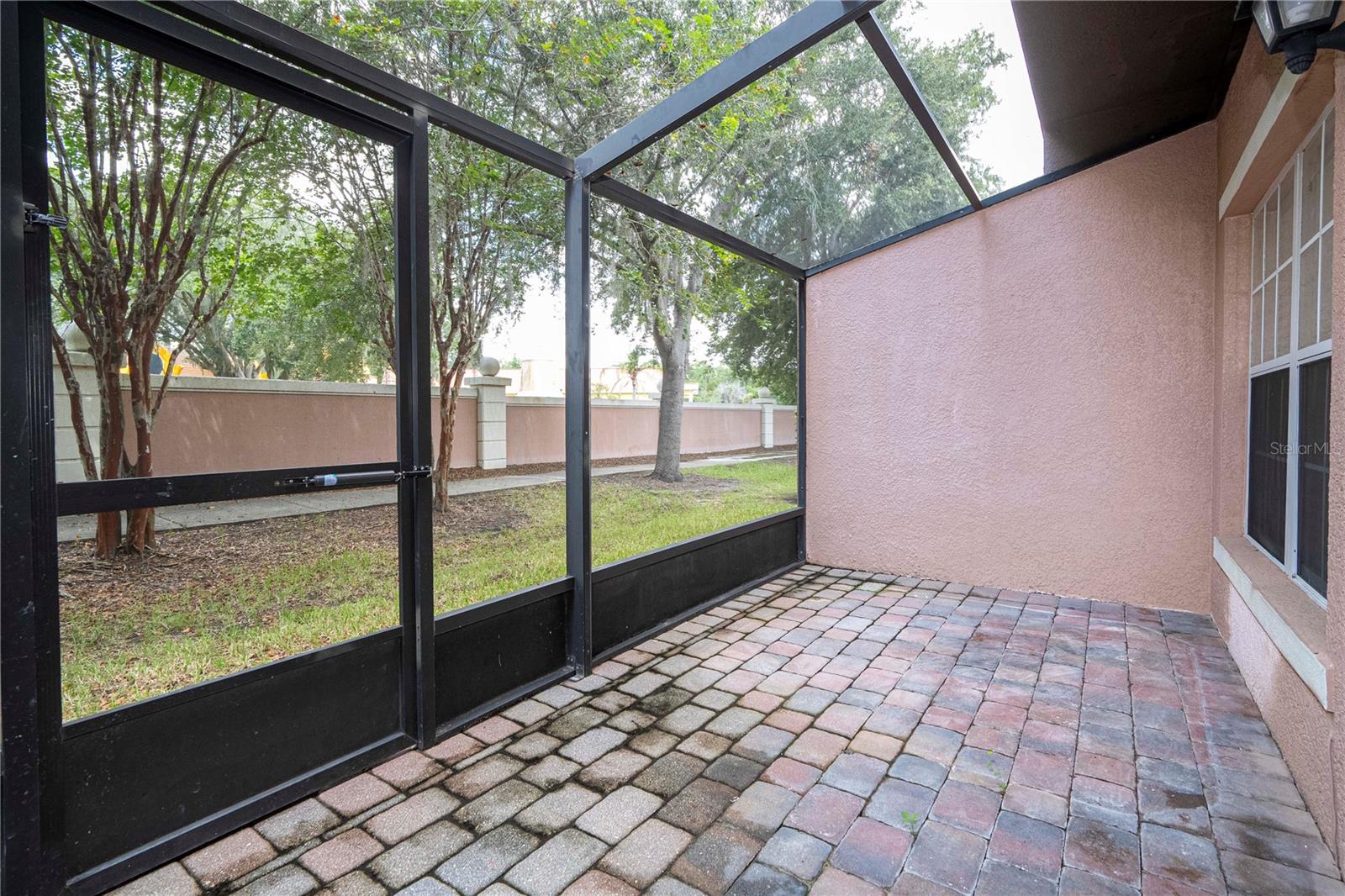 2328 Caravelle Cir Property Photo 44