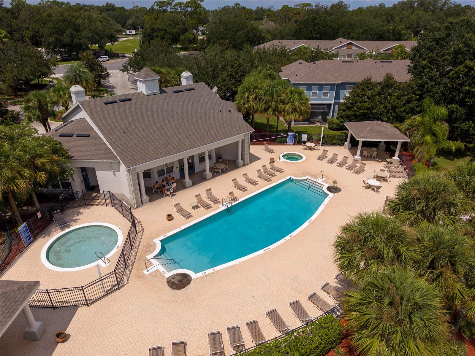 2328 Caravelle Cir Property Photo 45