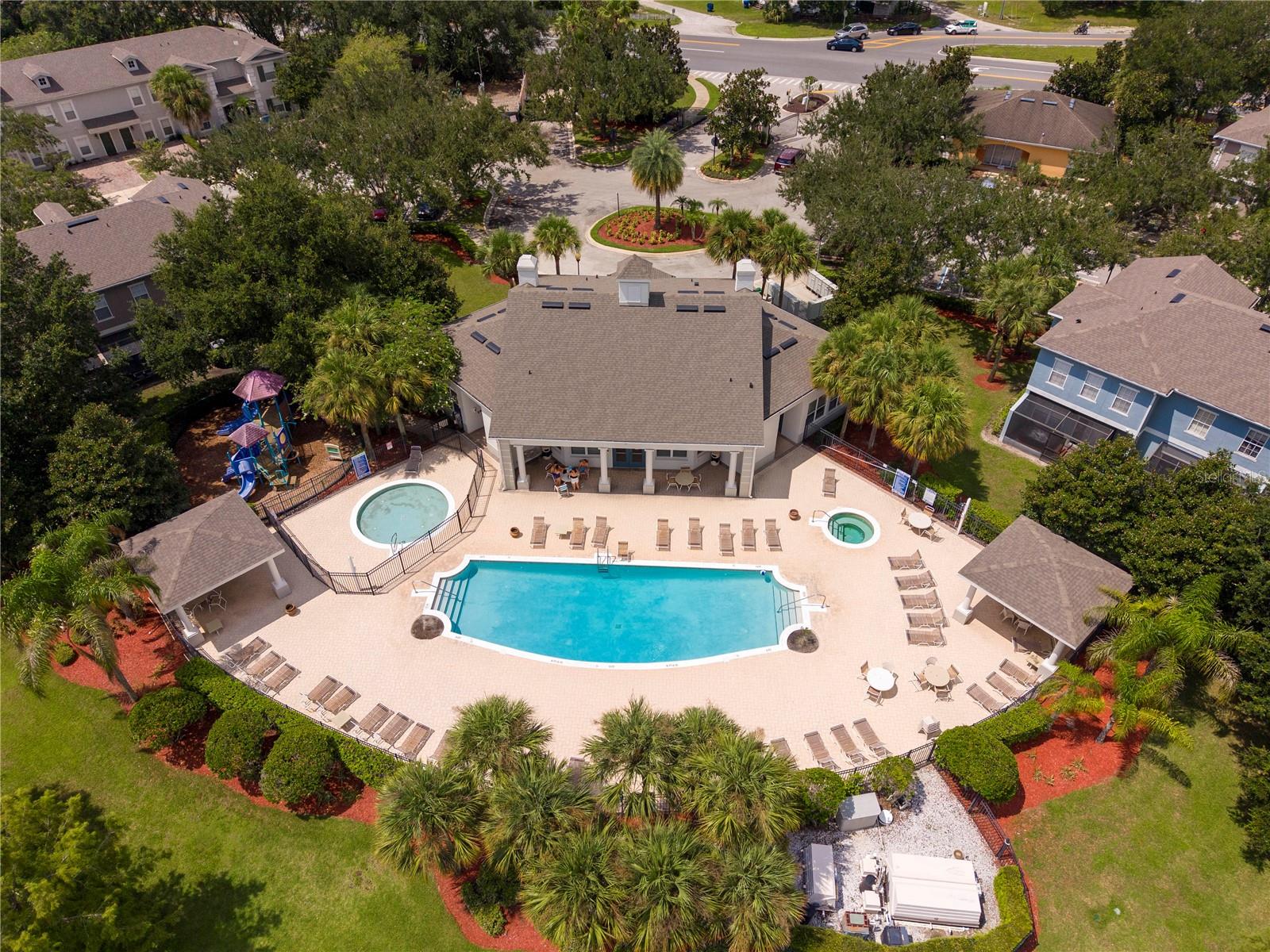 2328 Caravelle Cir Property Photo 52