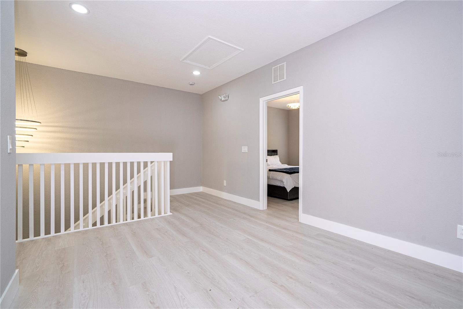 2328 Caravelle Cir Property Photo 54