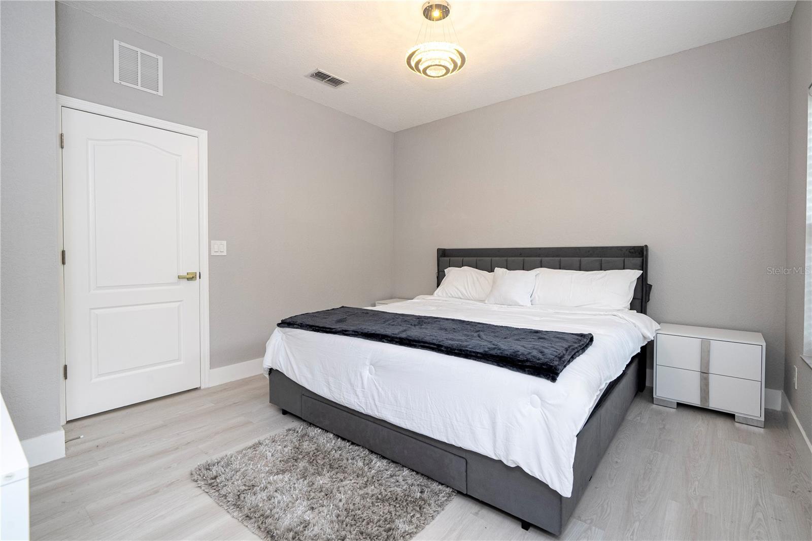 2328 Caravelle Cir Property Photo 58