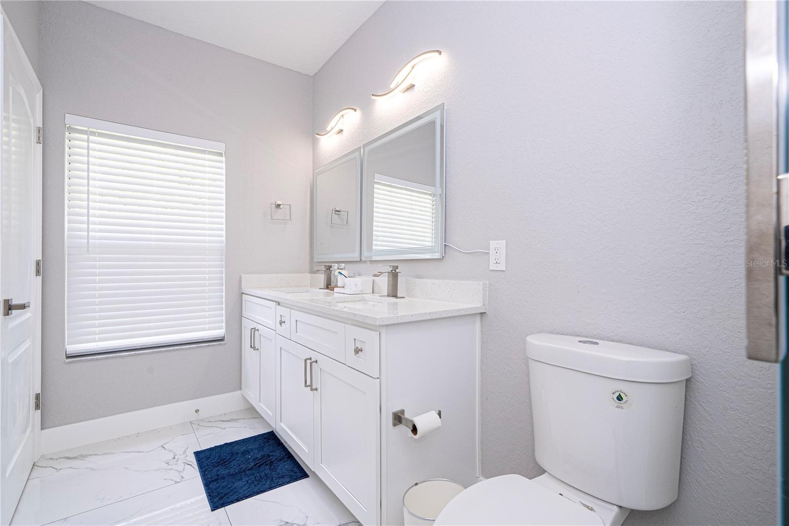 2328 Caravelle Cir Property Photo 64