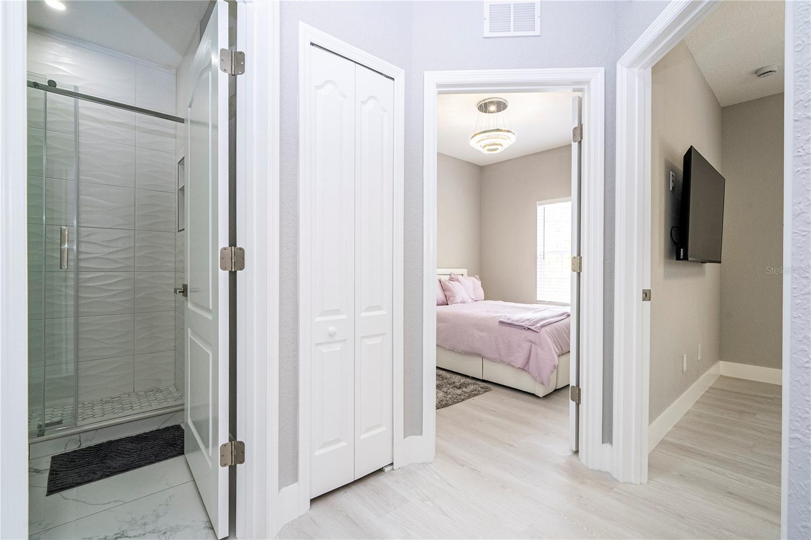 2328 Caravelle Cir Property Photo 66