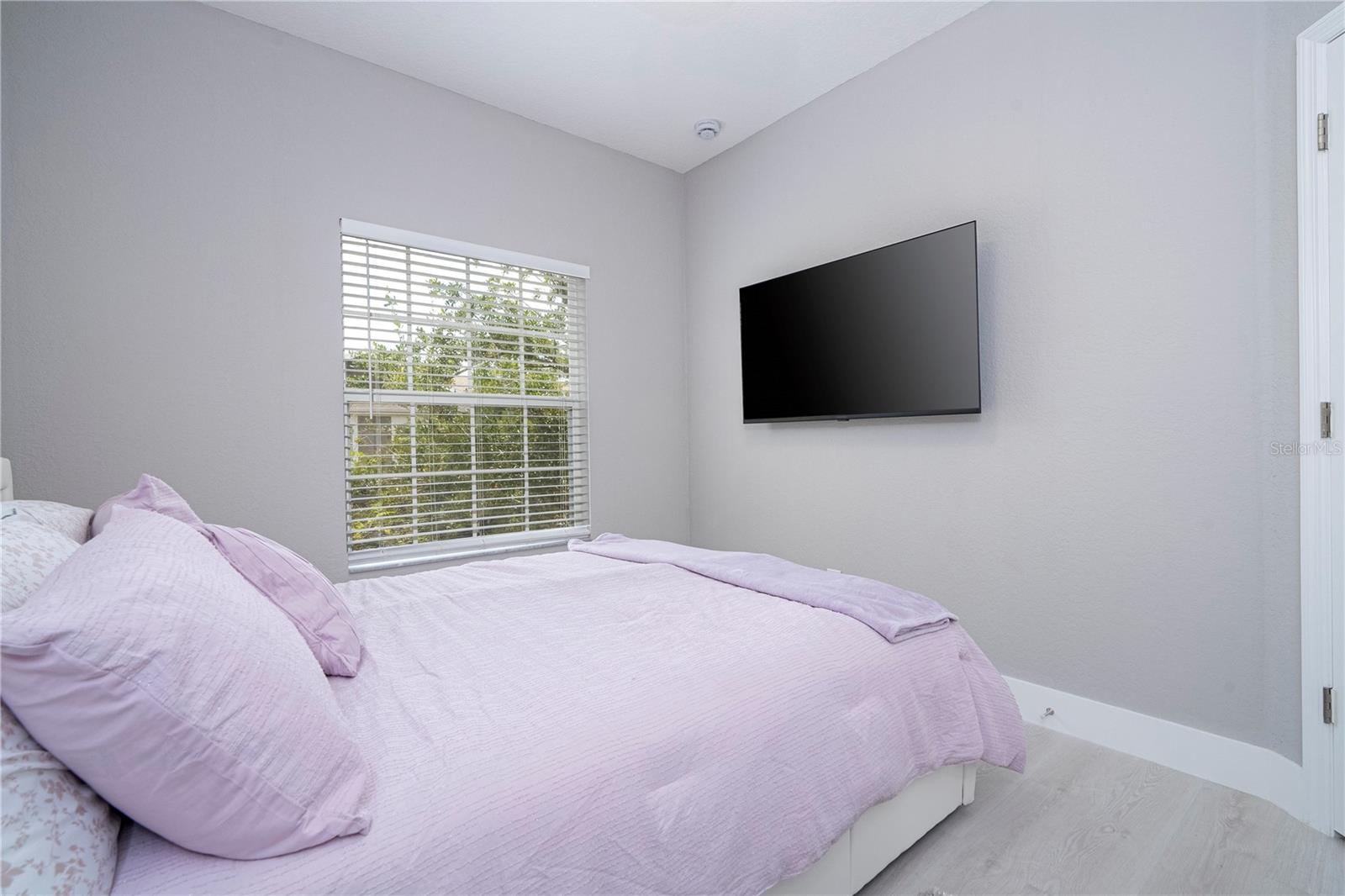 2328 Caravelle Cir Property Photo 78
