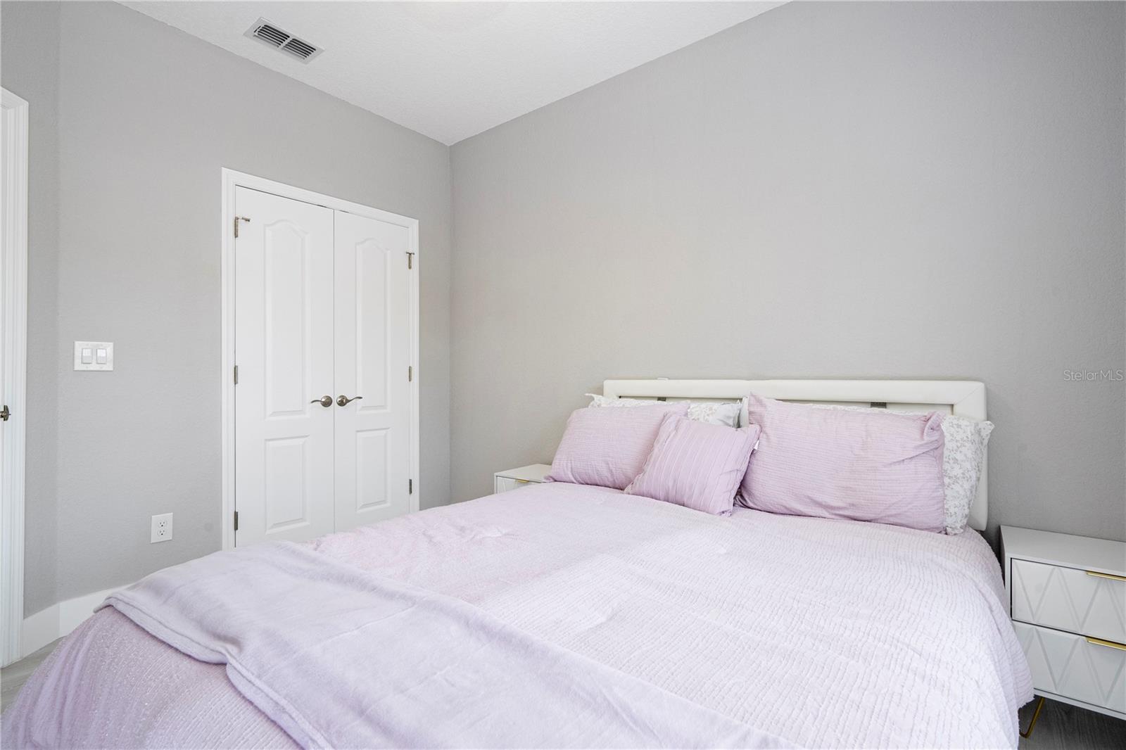 2328 Caravelle Cir Property Photo 80