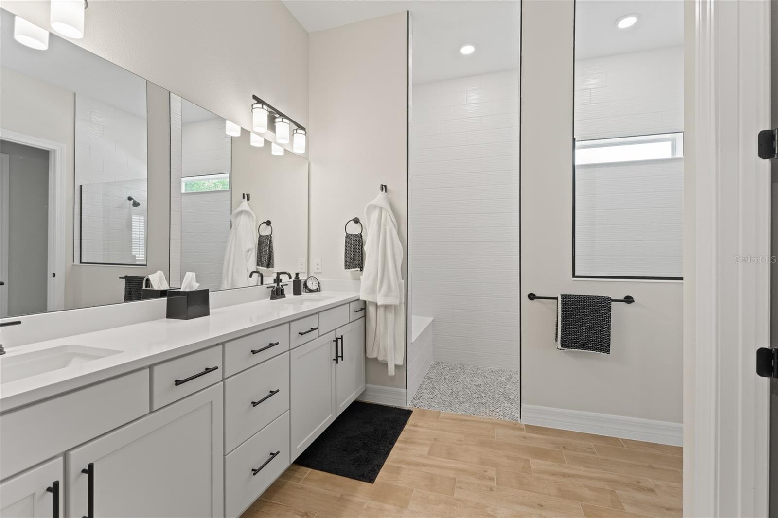 3292 Windbeam Ct Property Photo 39