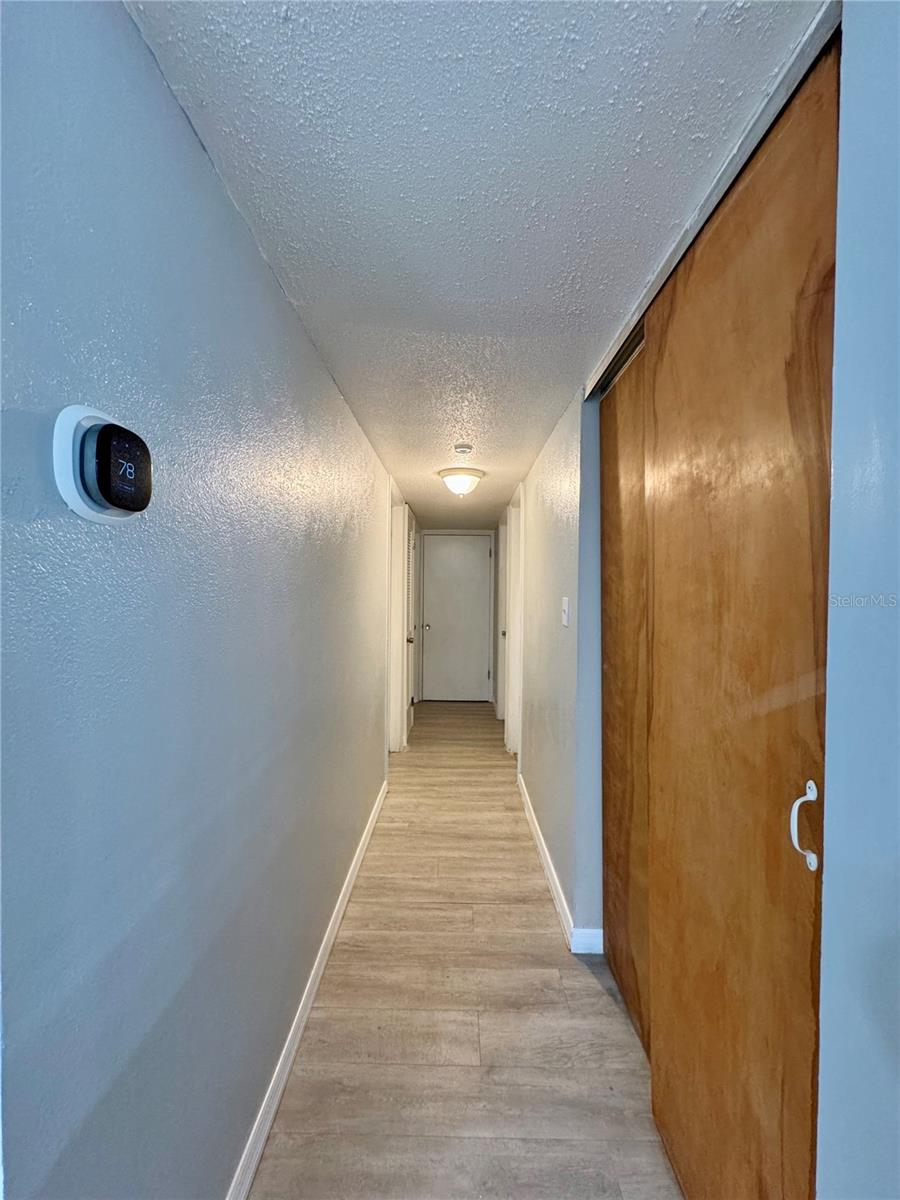 775 Hillview Dr Property Photo 4