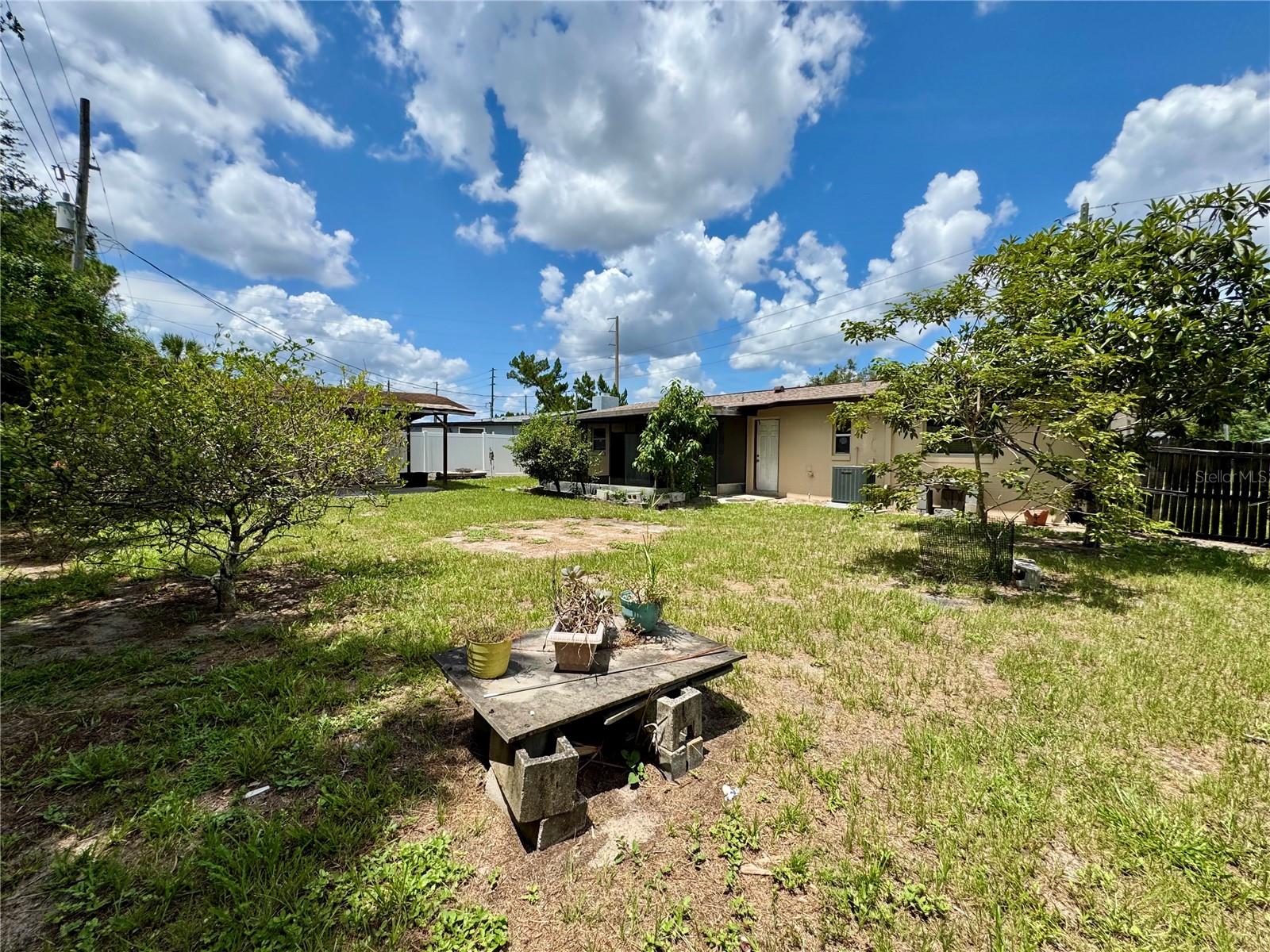 775 Hillview Dr Property Photo 16