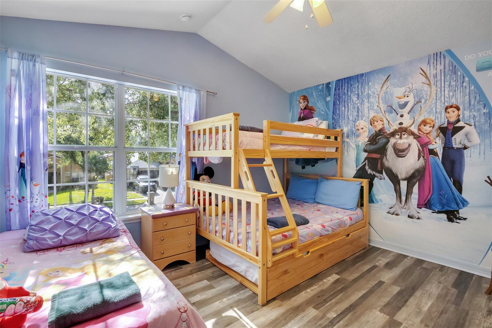 17833 Woodcrest Way Property Photo 17