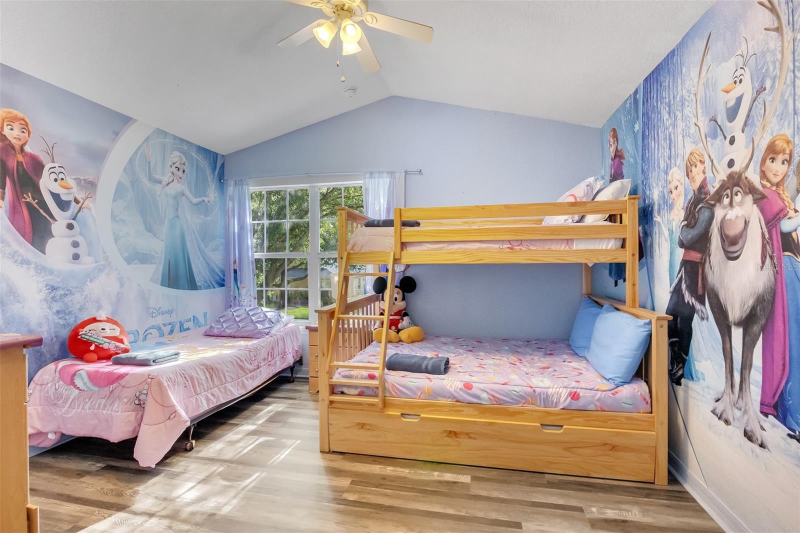 17833 Woodcrest Way Property Photo 18