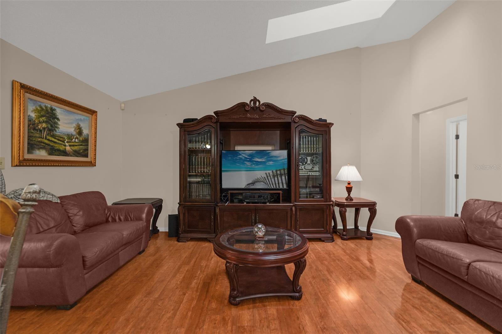 3044 Crested Cir Property Photo 9