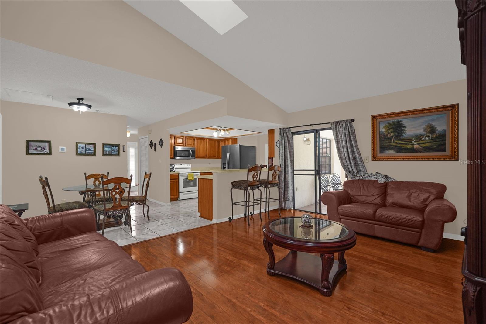 3044 Crested Cir Property Photo 10