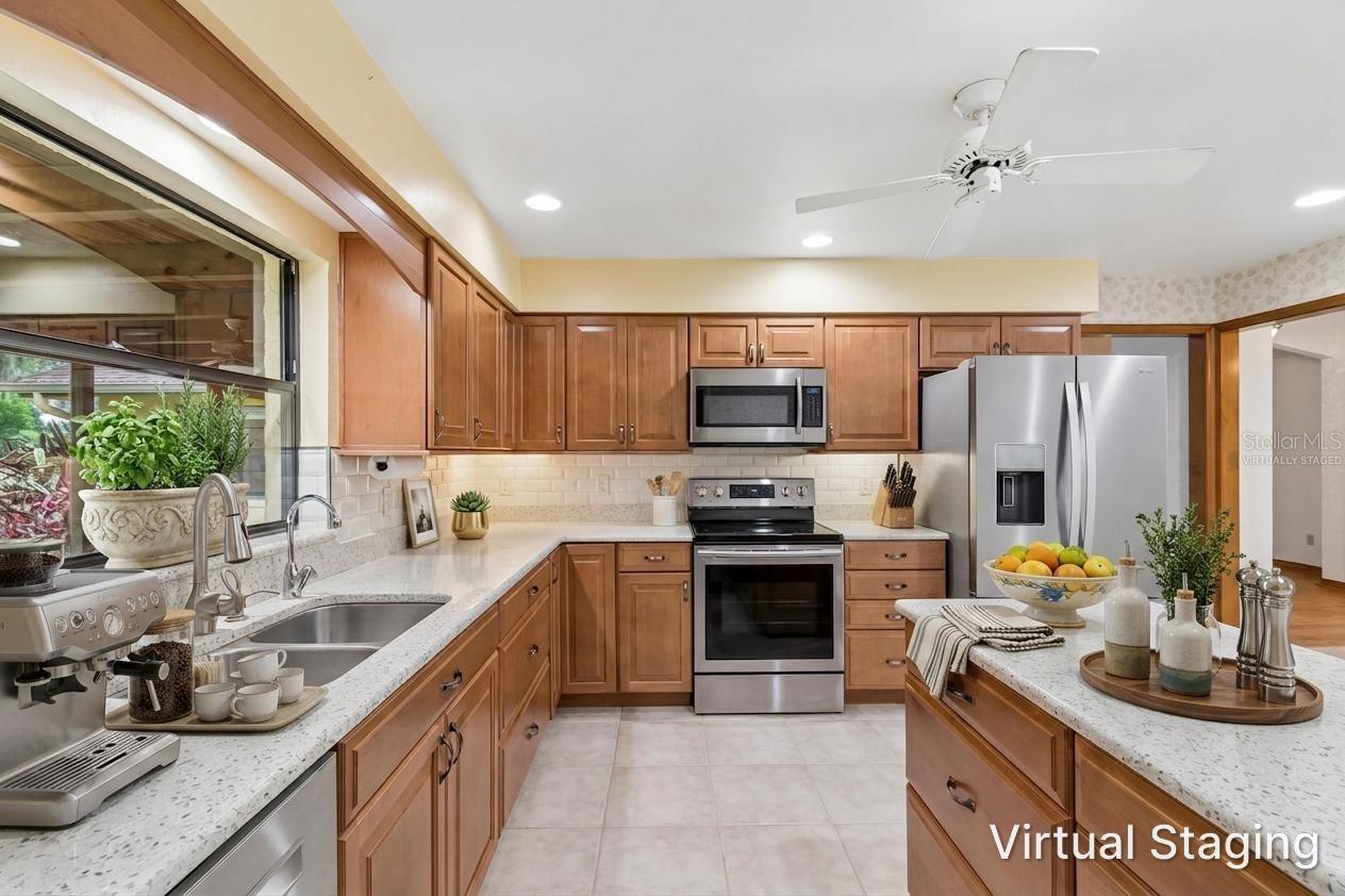 4960 Lake Gatlin Woods Ct Property Photo 15