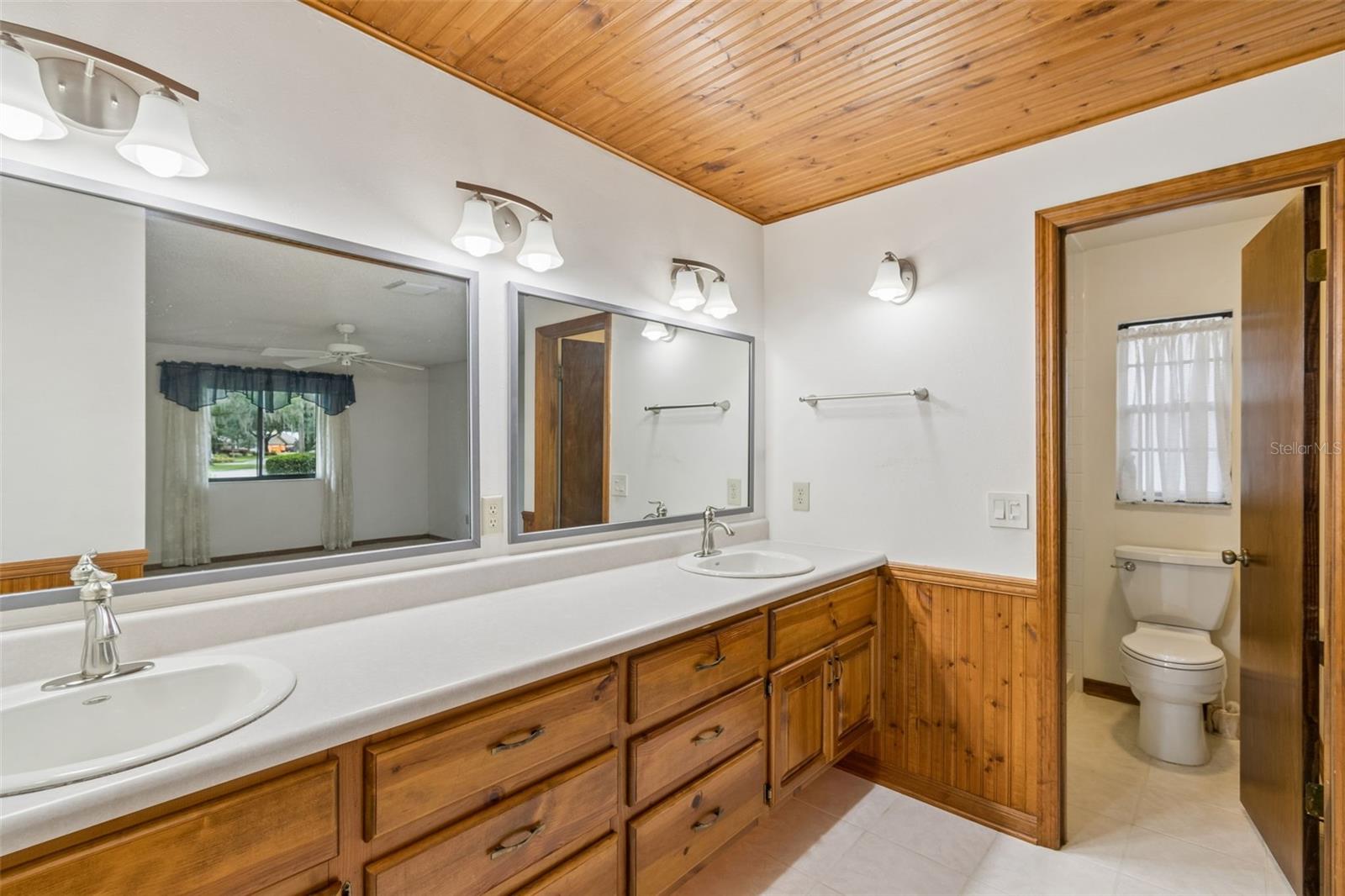 4960 Lake Gatlin Woods Ct Property Photo 30