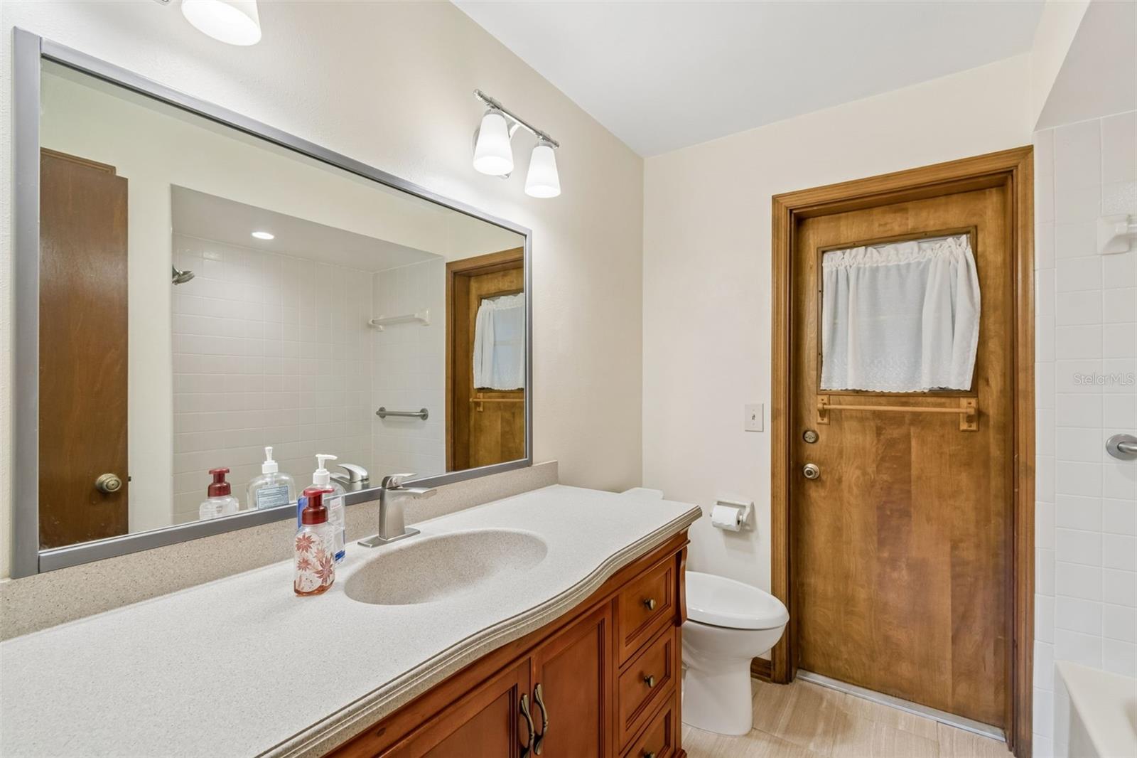 4960 Lake Gatlin Woods Ct Property Photo 35