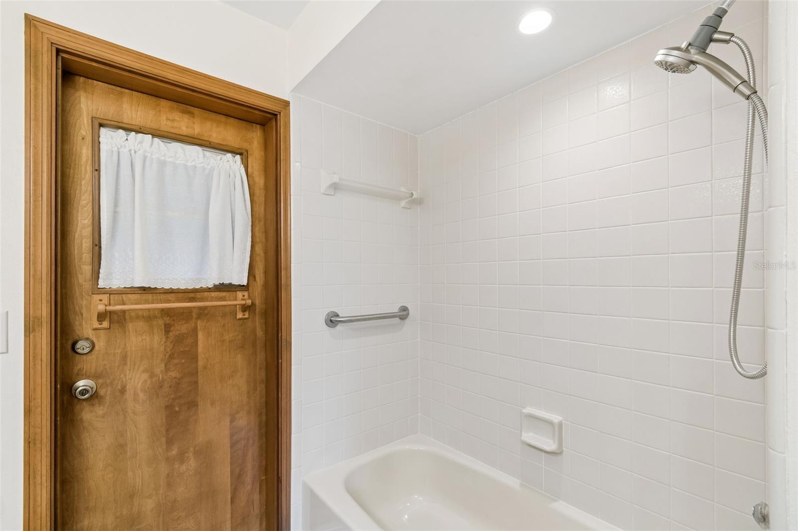 4960 Lake Gatlin Woods Ct Property Photo 36