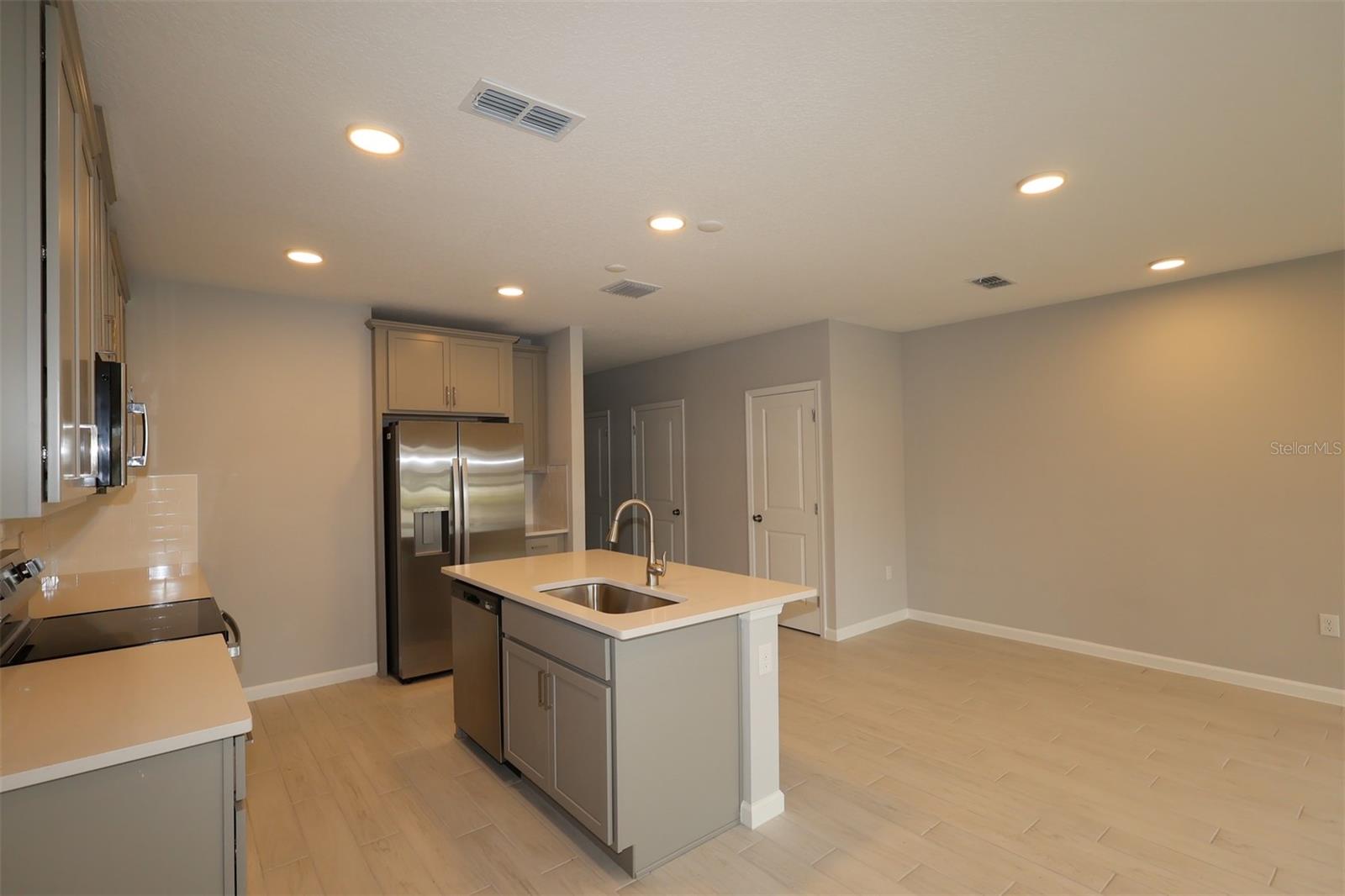 6104 Fellow Wagon Way Property Photo 2