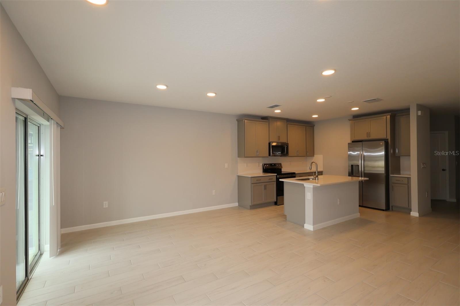 6104 Fellow Wagon Way Property Photo 5