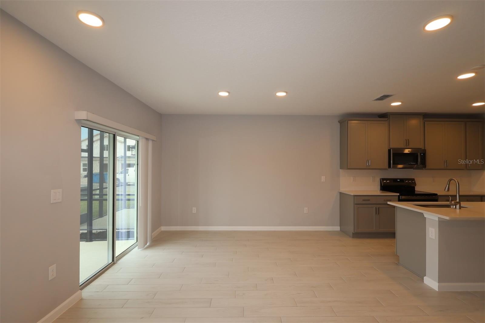 6104 Fellow Wagon Way Property Photo 6