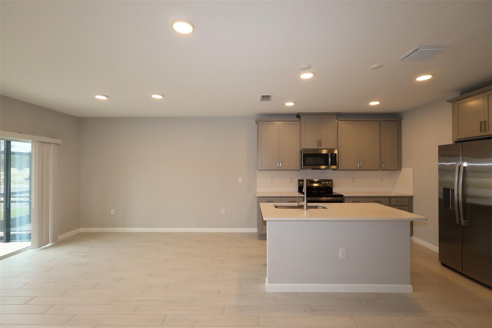 6104 Fellow Wagon Way Property Photo 7