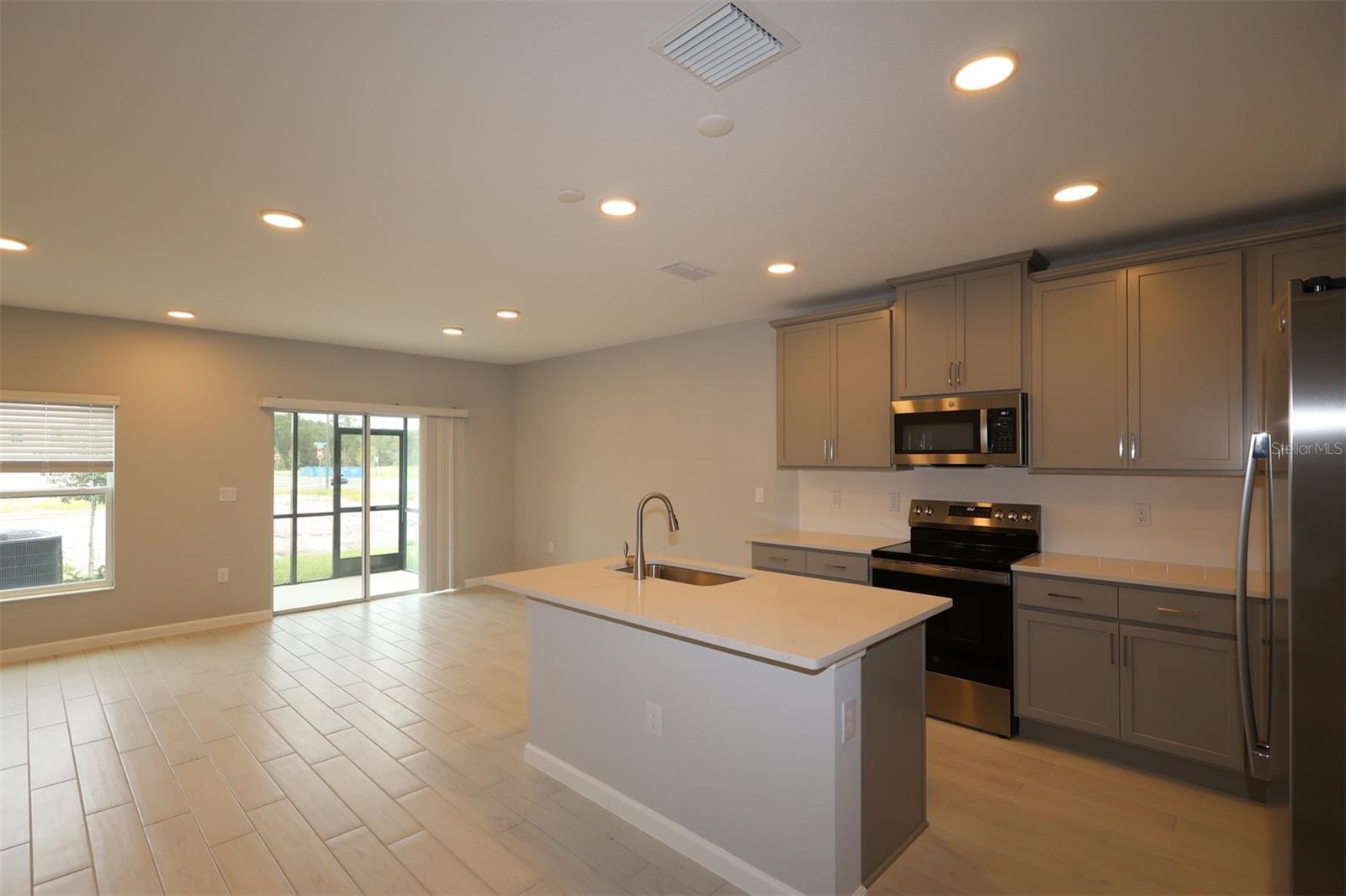 6104 Fellow Wagon Way Property Photo 9
