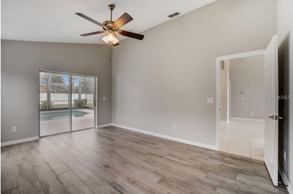 1061 Seneca Trl Property Photo 7