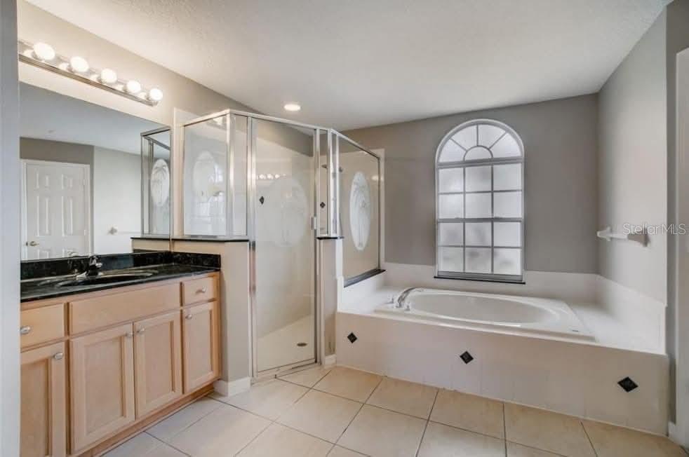 1061 Seneca Trl Property Photo 9