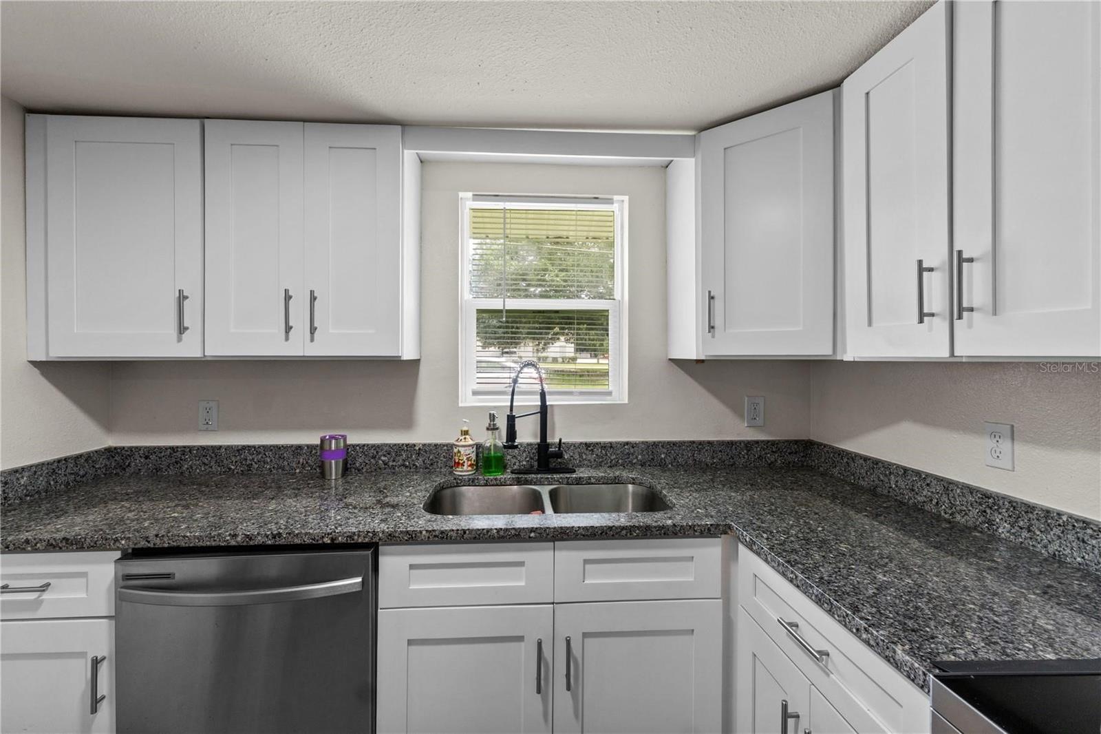 204 Pine Ave Property Photo 12