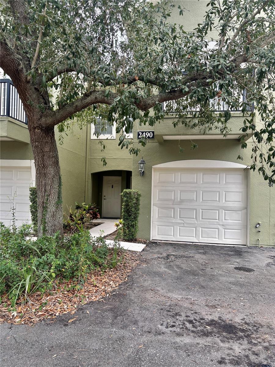 2490 LANCIEN CT #4 Property Photo 1