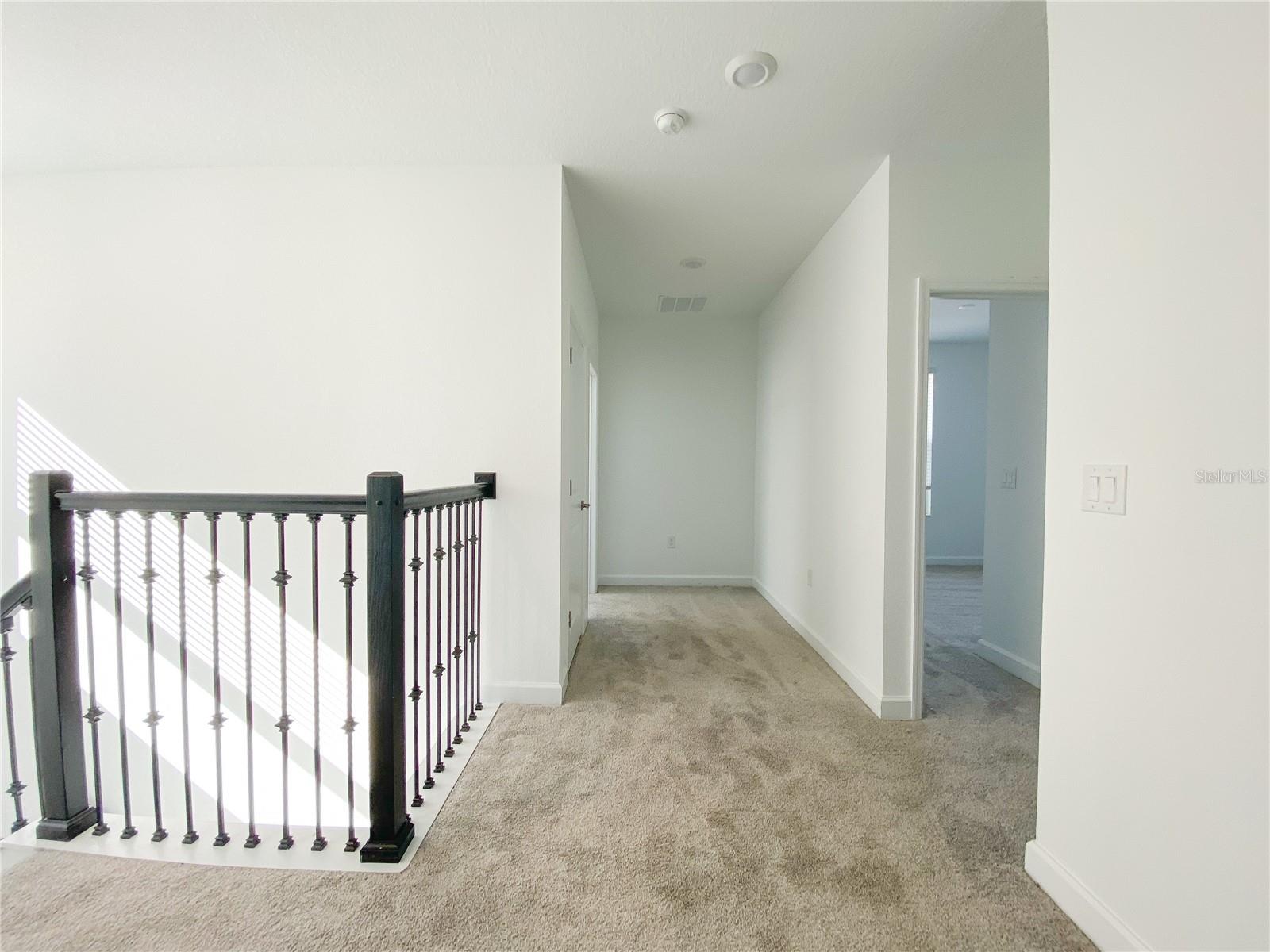 977 Leader St Property Photo 14