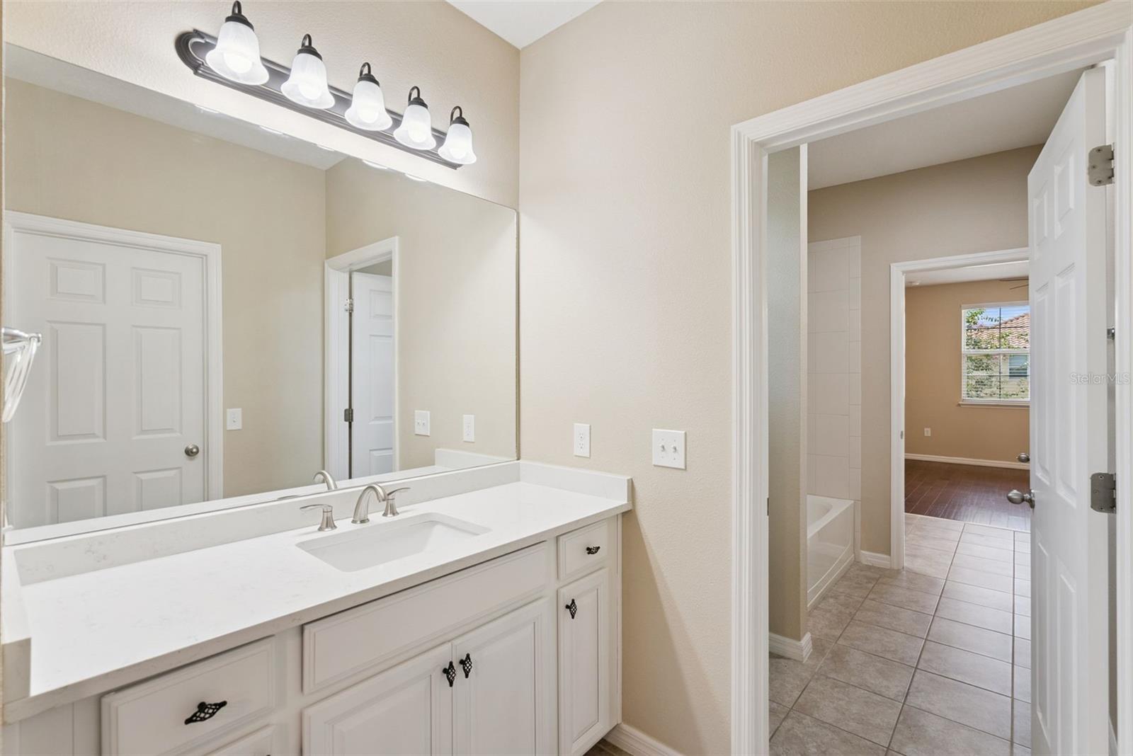 8701 Iron Mountain Trl Property Photo 35