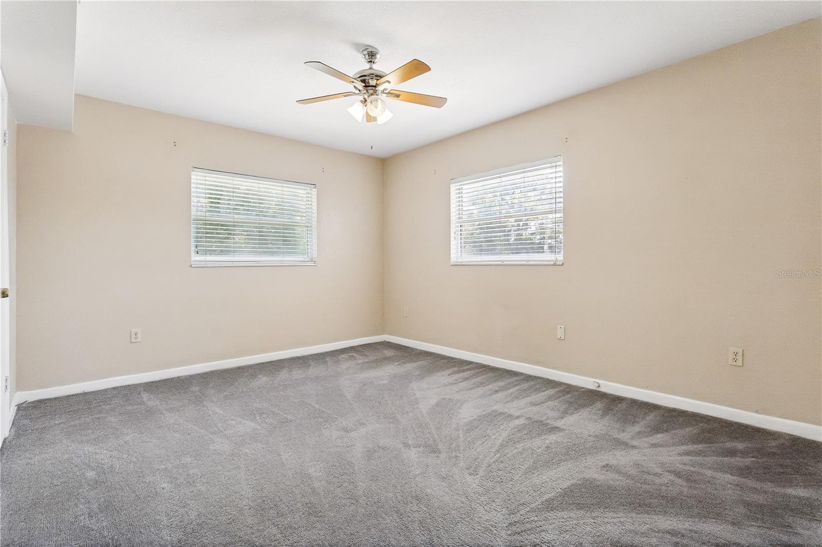 3123 Lawrence St Property Photo 11