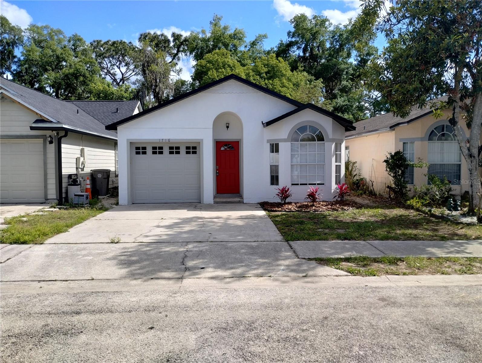 1716 Chatham Cir Property Photo 6