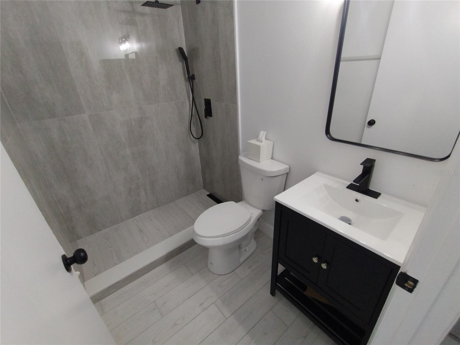 1716 Chatham Cir Property Photo 21
