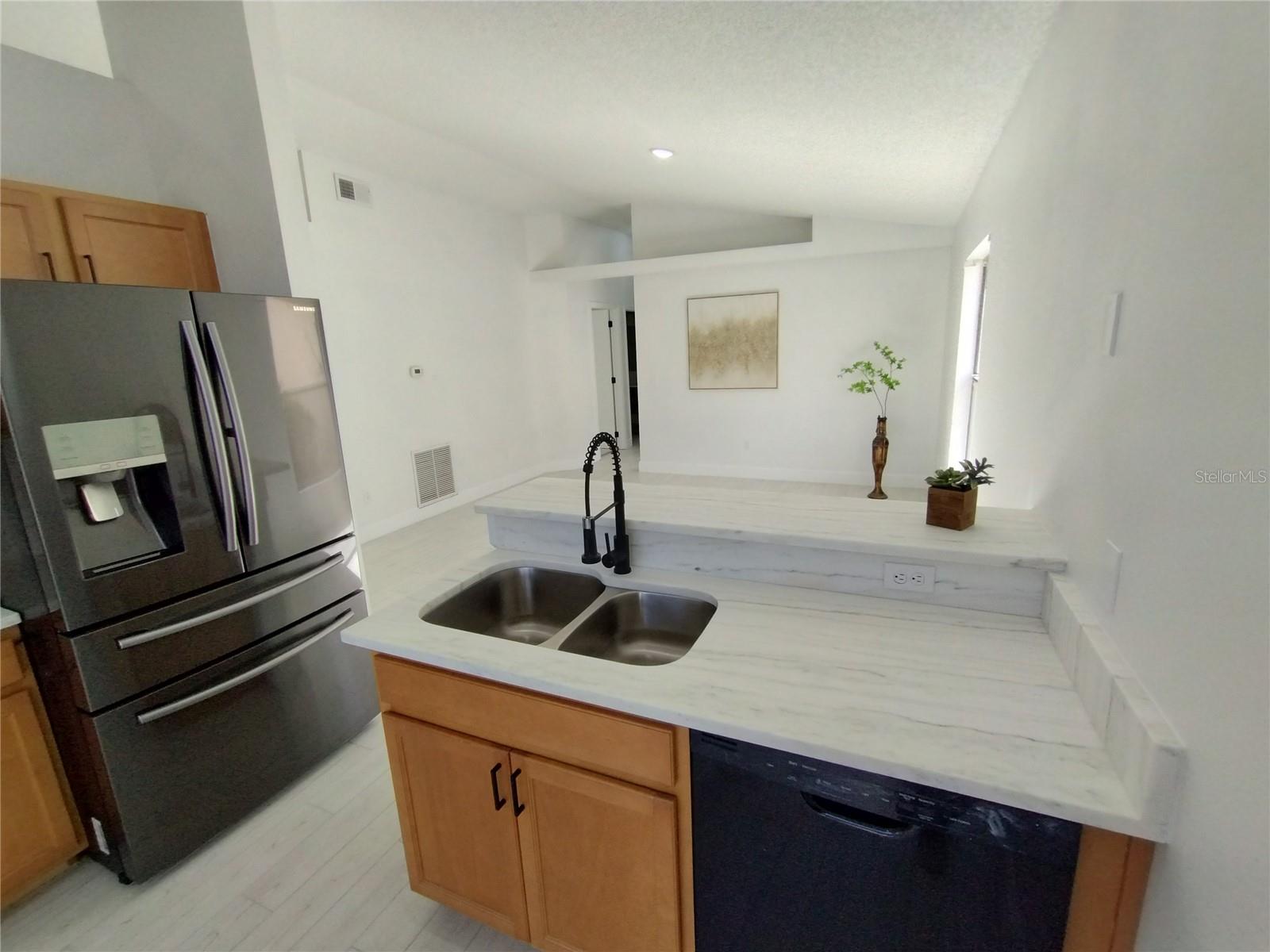 1716 Chatham Cir Property Photo 32