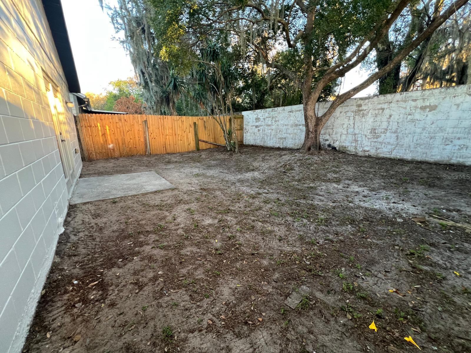 1716 Chatham Cir Property Photo 40