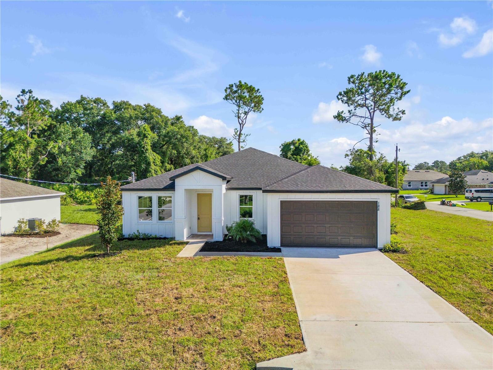 188 Persimmon Dr Property Photo 1