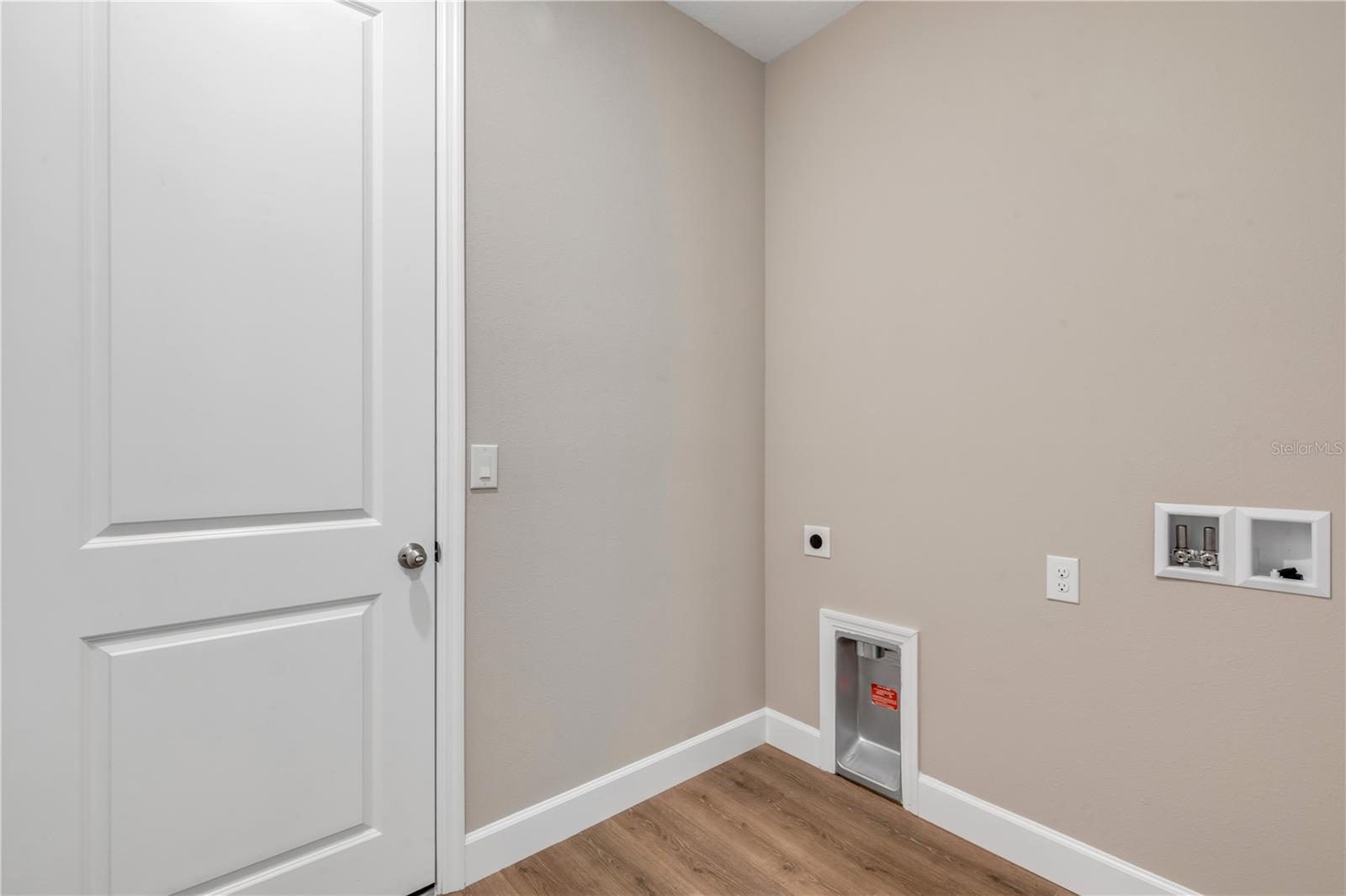 188 Persimmon Dr Property Photo 26