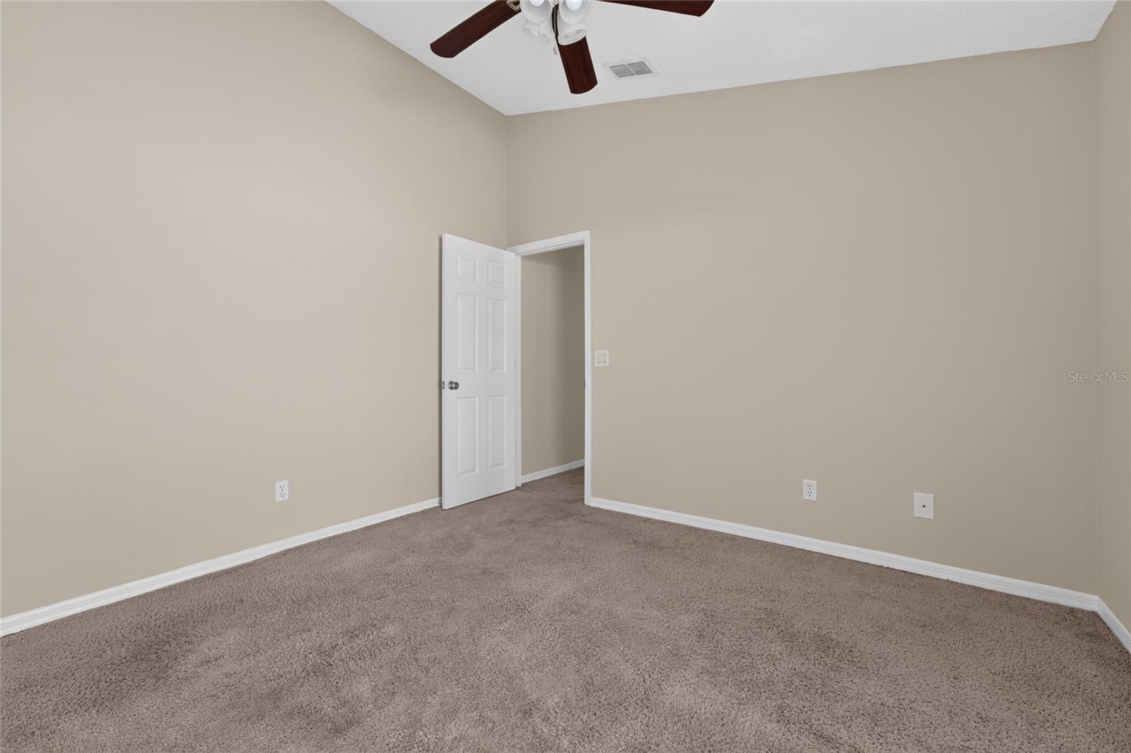 13617 Emeraldview Dr Property Photo 18