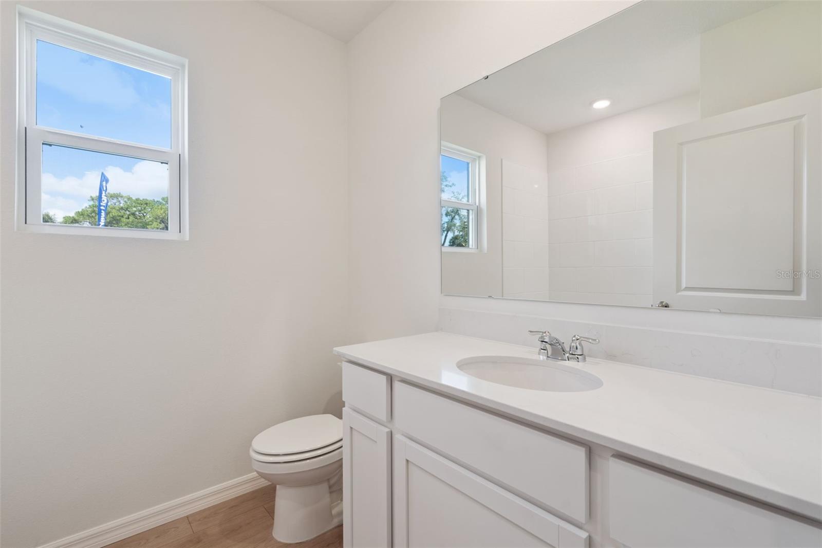 2520 Dorset Ct Property Photo 4