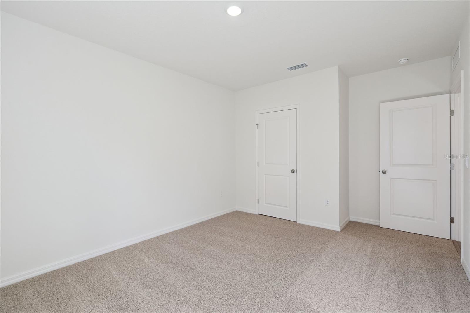 2520 Dorset Ct Property Photo 13