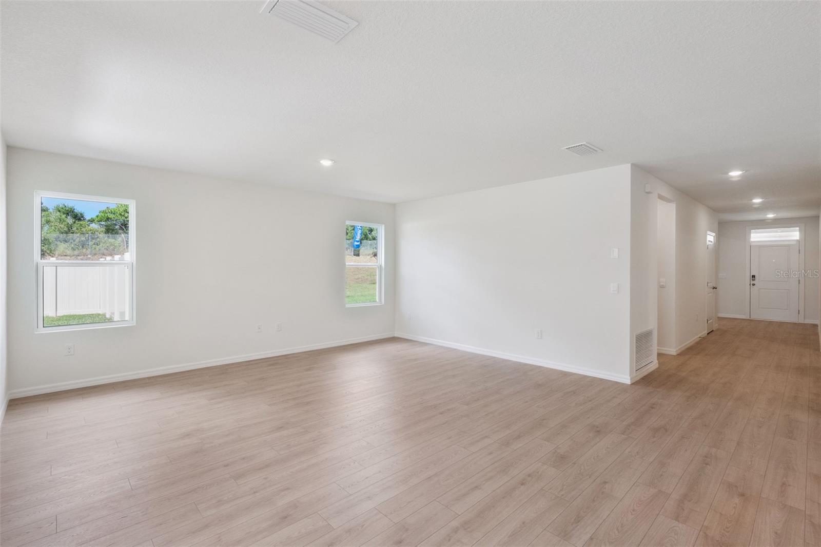 2520 Dorset Ct Property Photo 17