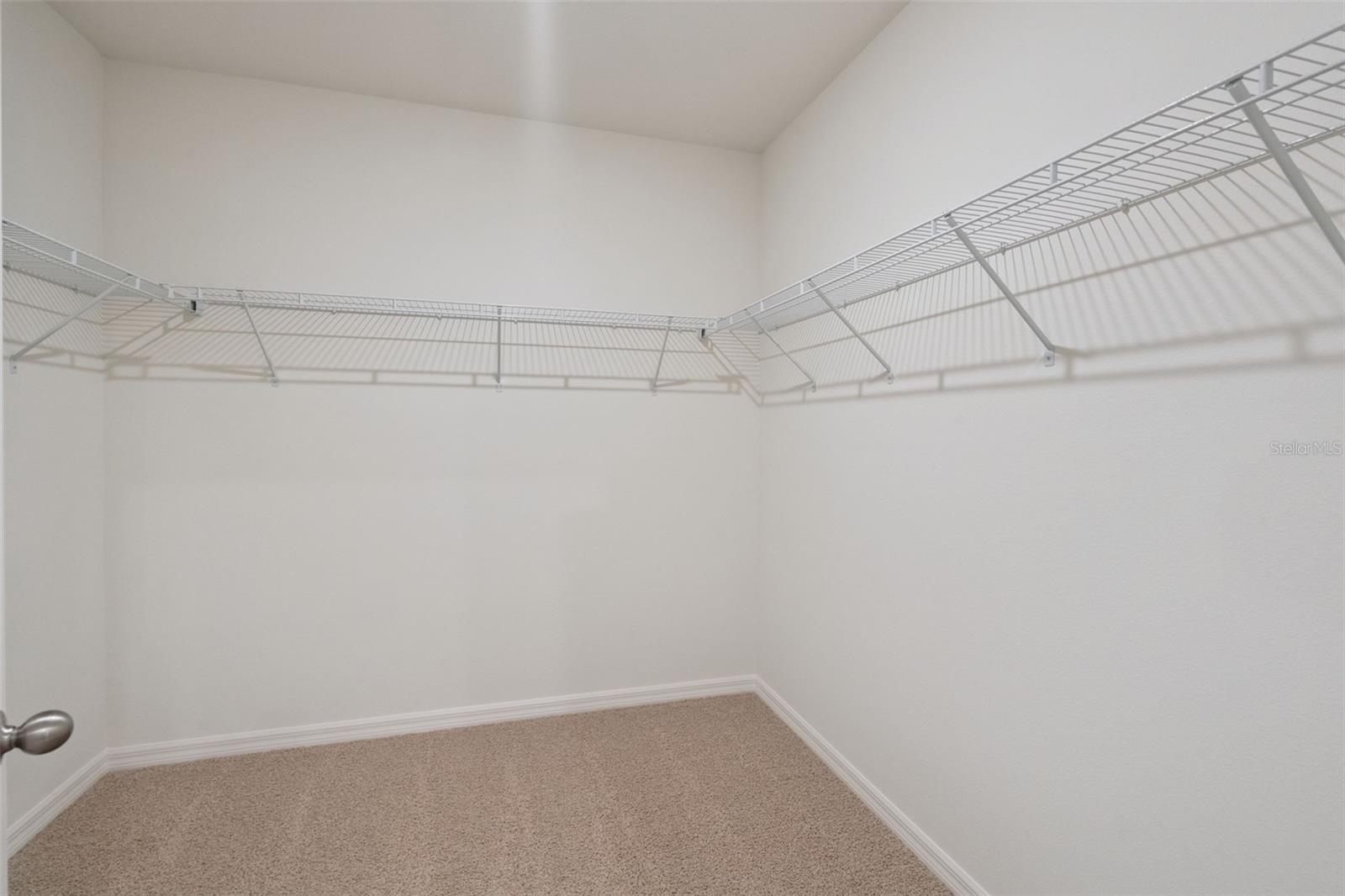 2520 Dorset Ct Property Photo 19