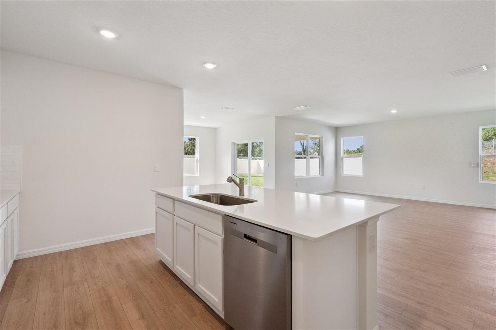 2520 Dorset Ct Property Photo 20