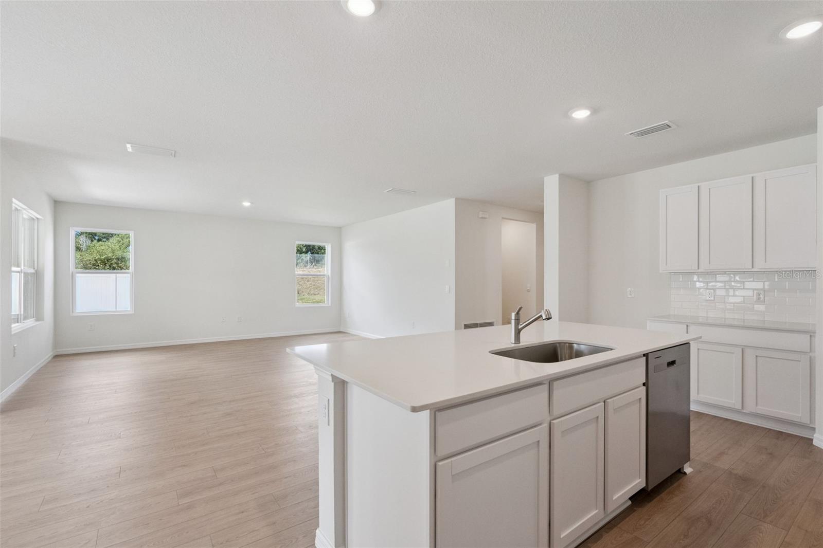 2520 Dorset Ct Property Photo 22